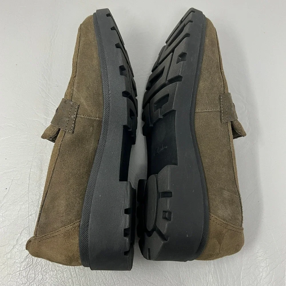 Clarks Collection Womens Calla Ease Loafer 8.5 Taupe Suede‎ Comfort Lug Sole